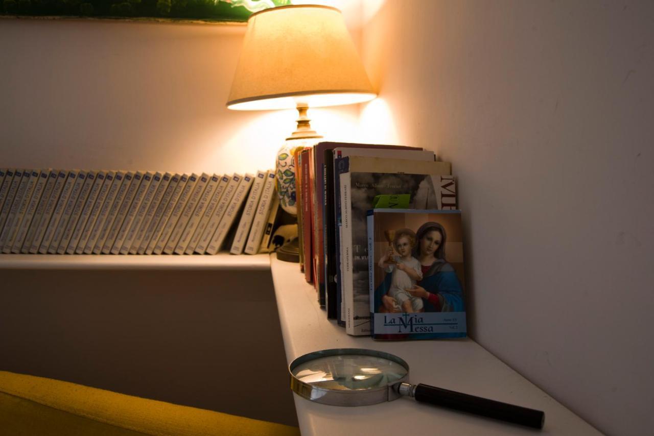 Suite Materdei - Art Of Living Napoli Ngoại thất bức ảnh